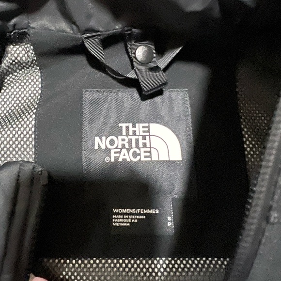 North face Rain Jacket in Black - Picture 11 of 12